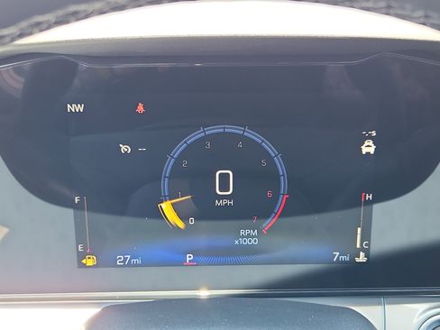 New 2026 Chevrolet Trax LT w/ Midnight Edition FWD image 14