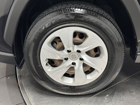 Used 2019 Toyota RAV4 LE w/ All Weather Liner Package AWD/4WD image 17