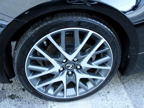 Used 2016 Lexus RC 200t image 17