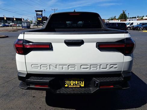 Used 2025 Hyundai Santa Cruz SEL FWD image 4
