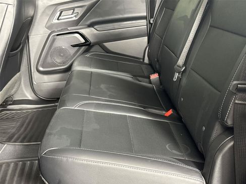 Used 2025 Chevrolet Silverado EV LT AWD/4WD image 13