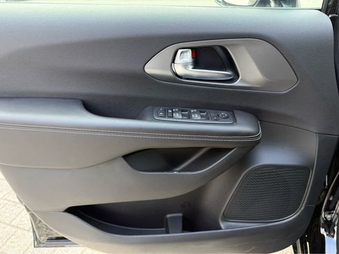 New 2026 Chrysler Voyager LX image 11