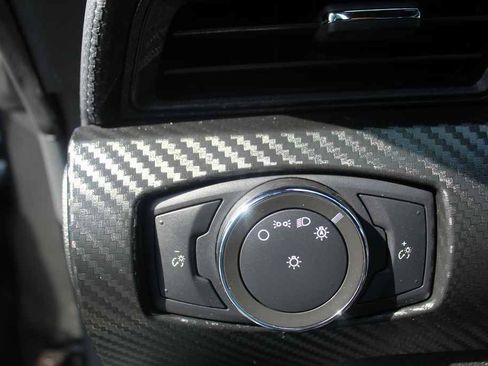 Used 2020 Ford Mustang Coupe RWD image 12