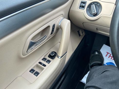 Used 2013 Volkswagen CC Lux image 19