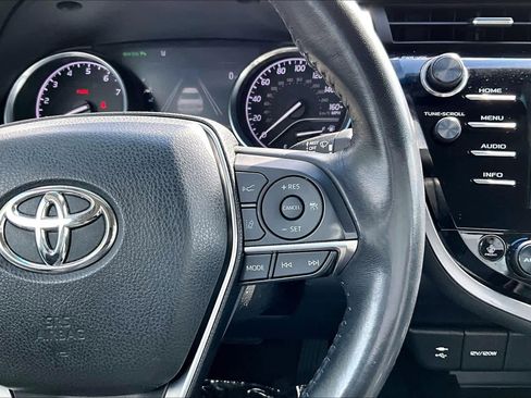 Used 2018 Toyota Camry XLE w/ Driver Assist Package FWD image 25