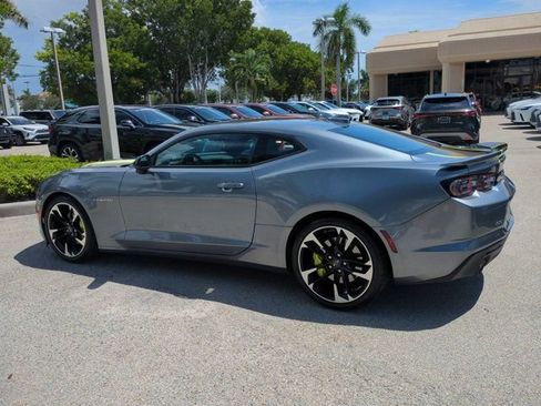Used 2020 Chevrolet Camaro SS RWD image 6