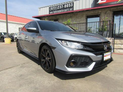 Used 2019 Honda Civic Sport image 6
