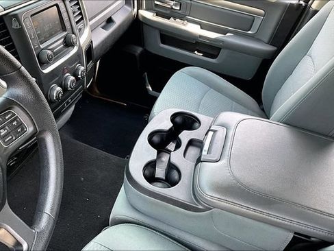 Used 2015 RAM 1500 Classic SLT RWD image 16