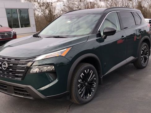 New 2026 Nissan Rogue SV image 4