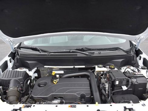 Used 2024 Chevrolet Equinox LT FWD image 11