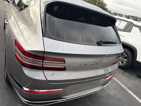 Used 2025 Genesis GV80 2.5T Select AWD/4WD image 9
