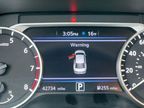 Used 2023 Nissan Sentra SV image 14