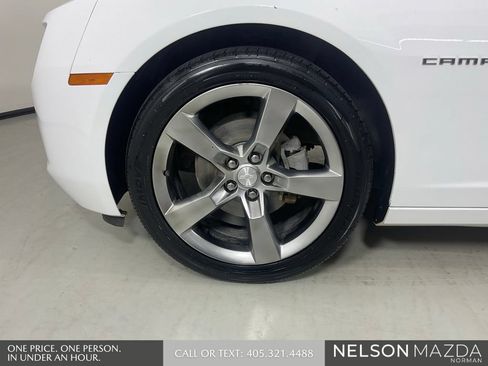 Used 2010 Chevrolet Camaro LT w/ RS Package RWD image 10