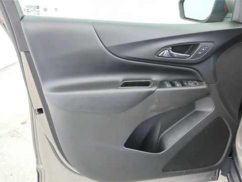 Used 2019 Chevrolet Equinox LT FWD image 37