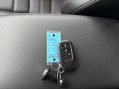 Used 2025 Honda CR-V EX-L image 10