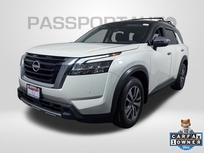 Certified 2024 Nissan Pathfinder SL