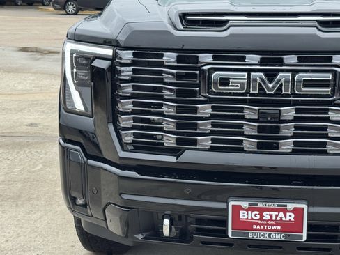 Used 2025 GMC Sierra 2500 Denali Ultimate w/ Max Trailering Package AWD/4WD image 6