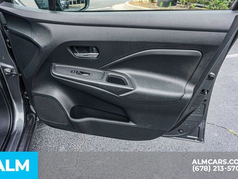 Used 2024 Nissan Versa SV FWD image 48