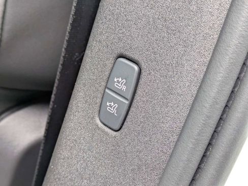 Used 2025 Volvo EX90 Ultra w/ Protection Package Premier AWD/4WD image 18