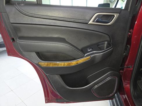 Used 2017 GMC Yukon Denali w/ Open Road Package AWD/4WD image 18