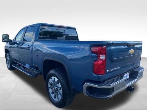 New 2026 Chevrolet Silverado 2500 LT AWD/4WD image 3