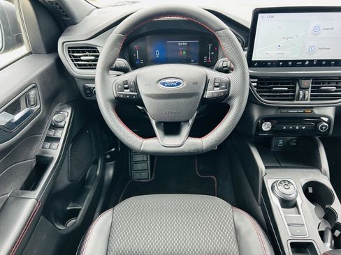 Used 2023 Ford Escape ST-Line w/ Tech Pack #1 AWD/4WD image 17
