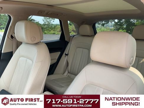 Used 2018 Audi Q5 2.0T Premium Plus w/ Premium Plus Package AWD/4WD image 8