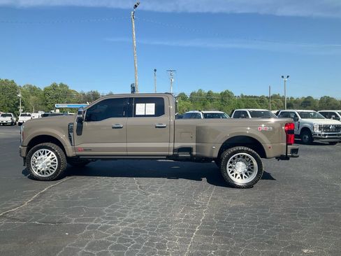 Used 2026 Ford F450 Platinum w/ Platinum Plus Package AWD/4WD image 8