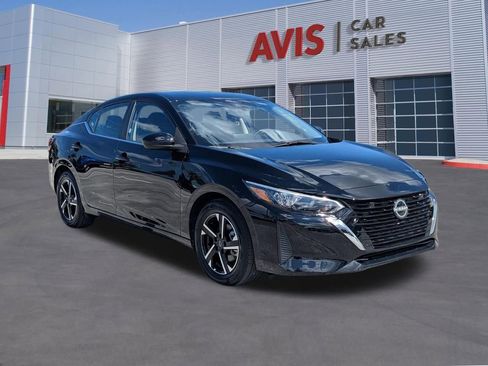Used 2025 Nissan Sentra SV FWD image 3