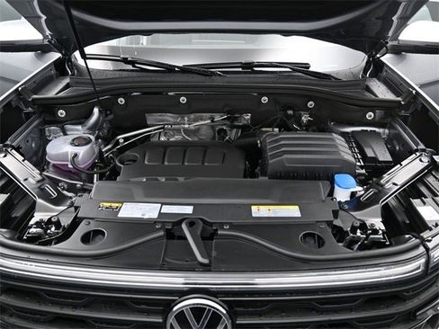 New 2026 Volkswagen Atlas Cross Sport SE image 15