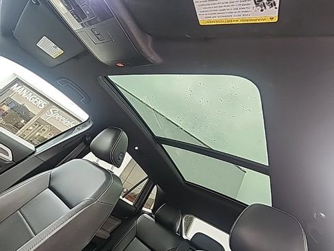 Used 2021 Volkswagen Atlas Cross Sport SE w/ Panoramic Sunroof Package AWD/4WD image 28