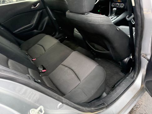 Used 2016 MAZDA MAZDA3 i Sport w/ Preferred Equipment Package image 6