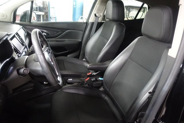 Used 2022 Buick Encore Preferred w/ Safety Package AWD/4WD image 11