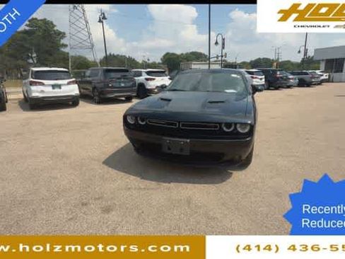 Used 2018 Dodge Challenger R/T Plus RWD image 3