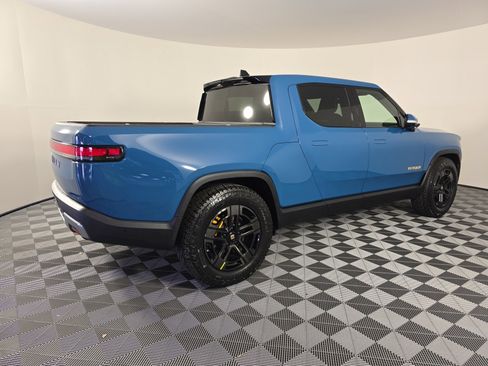 Used 2022 Rivian R1T Adventure image 5