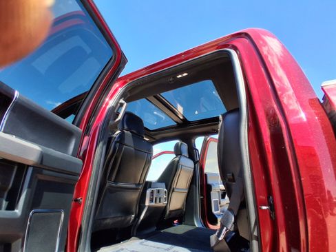 Used 2019 Ford F150 Platinum w/ Equipment Group 701A Luxury AWD/4WD image 18