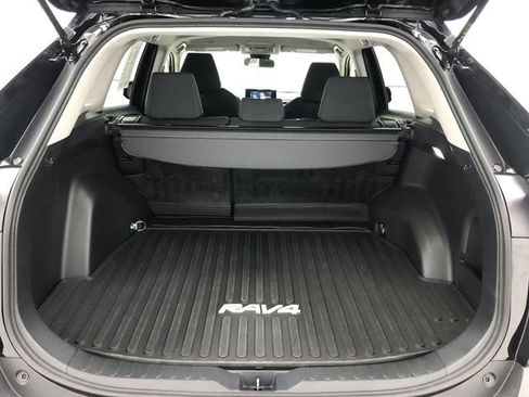 Used 2023 Toyota RAV4 LE image 23