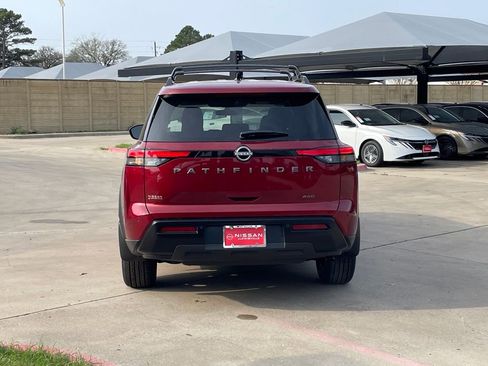 New 2026 Nissan Pathfinder SV w/ Cargo Package AWD/4WD image 4