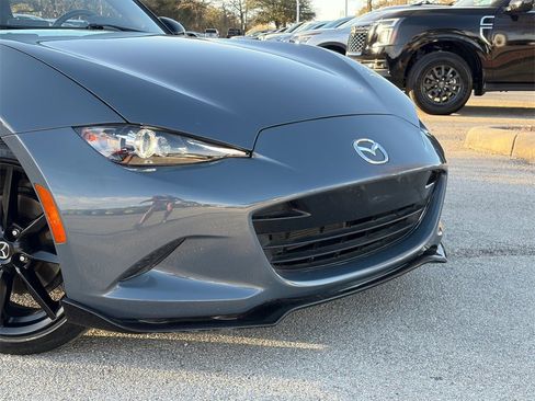 Used 2020 MAZDA MX-5 Miata Club image 3