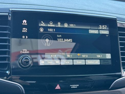 Used 2023 Honda Passport TrailSport image 21