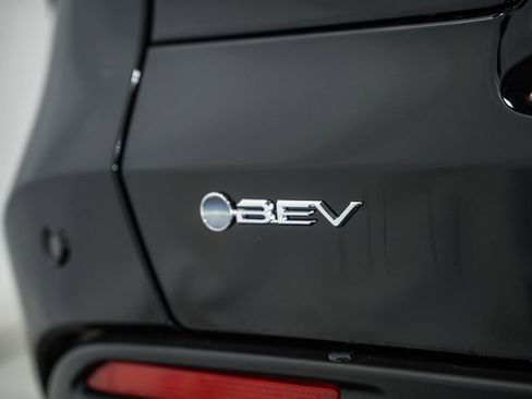 New 2026 Toyota bZ XLE image 8