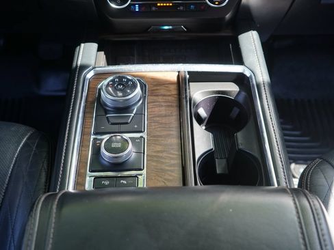 Used 2020 Ford Expedition Platinum AWD/4WD image 21
