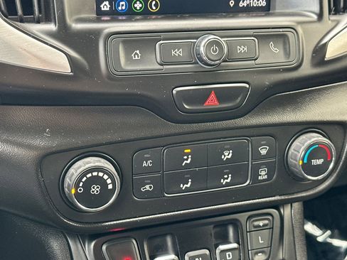 Certified 2021 GMC Terrain SLE image 27