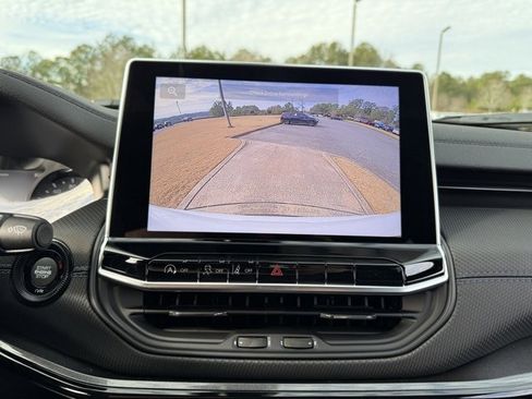 New 2026 Jeep Compass Latitude image 22