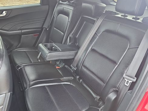 Certified 2022 Ford Escape SEL w/ Technology Package image 17