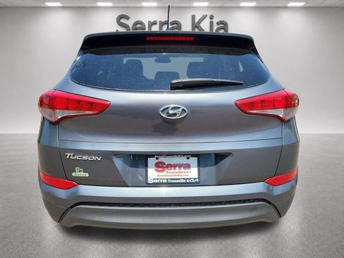 Used 2018 Hyundai Tucson SE FWD image 4