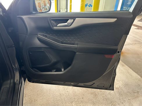 Used 2020 Ford Escape SE AWD/4WD image 35
