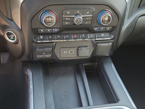 Used 2022 Chevrolet Silverado 3500 LTZ w/ LTZ Plus Package image 35