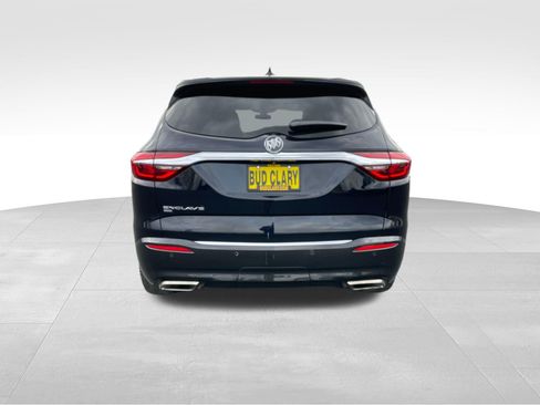 Used 2020 Buick Enclave Essence w/ Sound and Sites Package AWD/4WD image 5