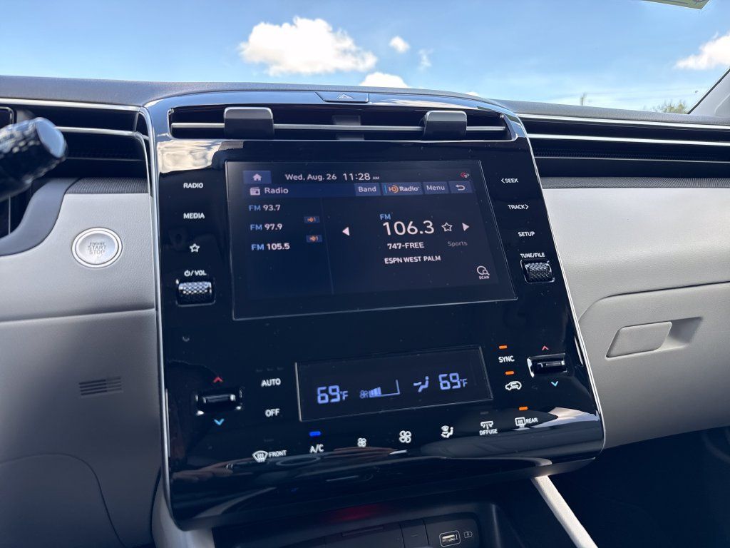 Used 2022 Hyundai Tucson SEL w/ Convenience + Premium Package FWD image 20